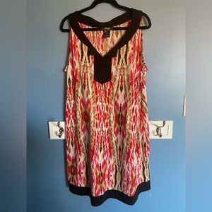 Plus size knee length shift dress